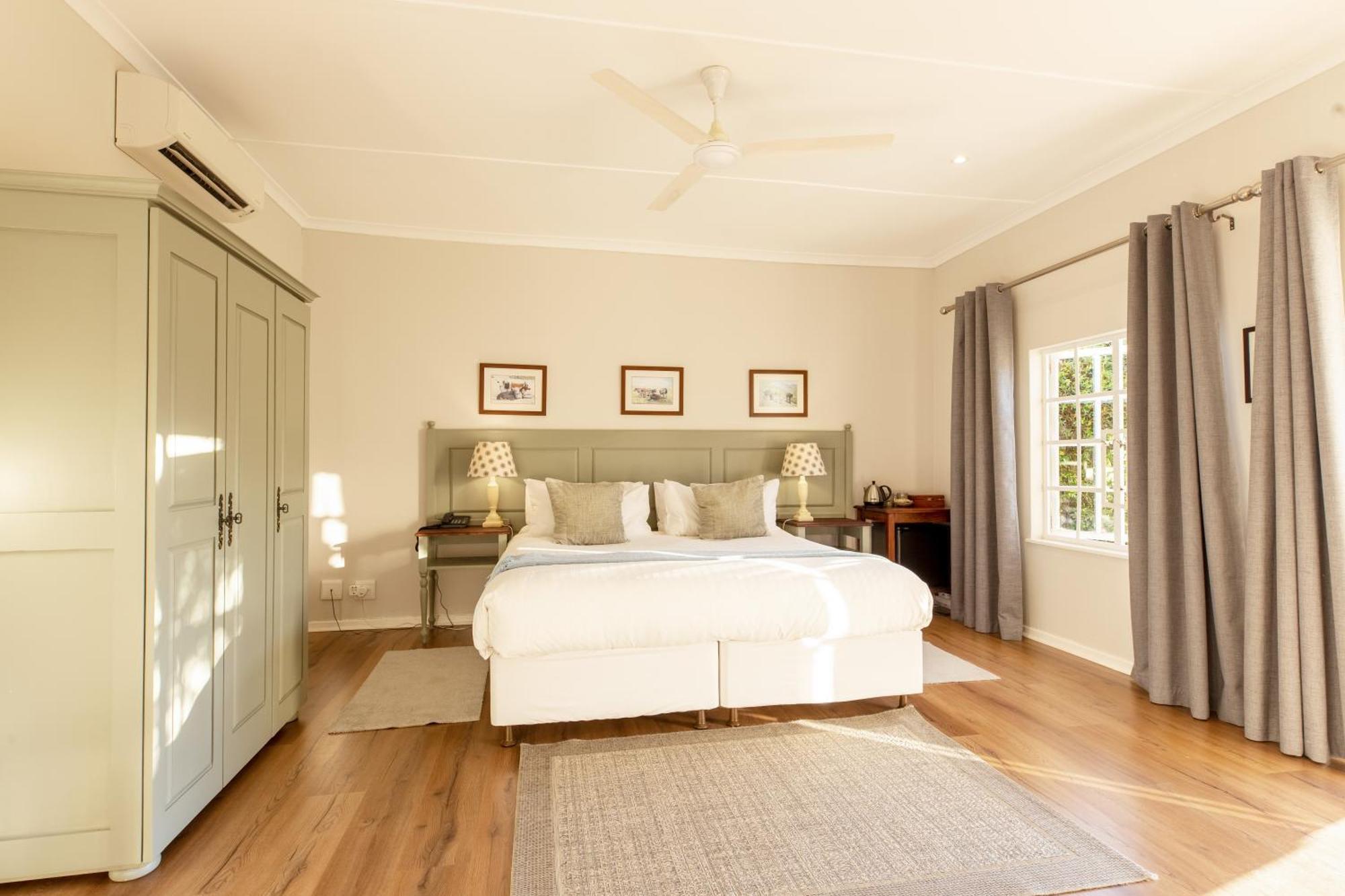 Moorcroft Manor Boutique Country Hotel Himeville Ngoại thất bức ảnh