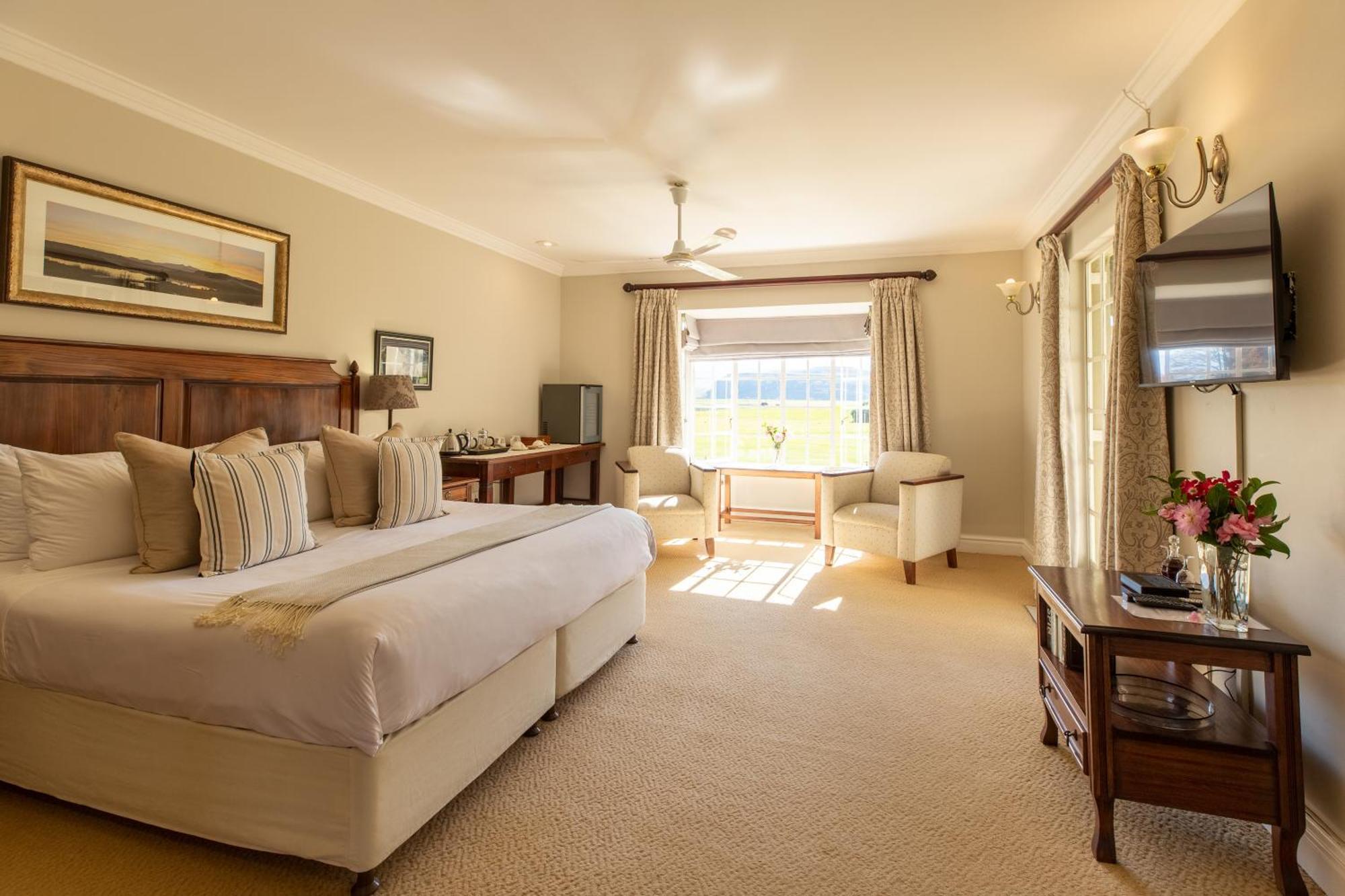 Moorcroft Manor Boutique Country Hotel Himeville Ngoại thất bức ảnh