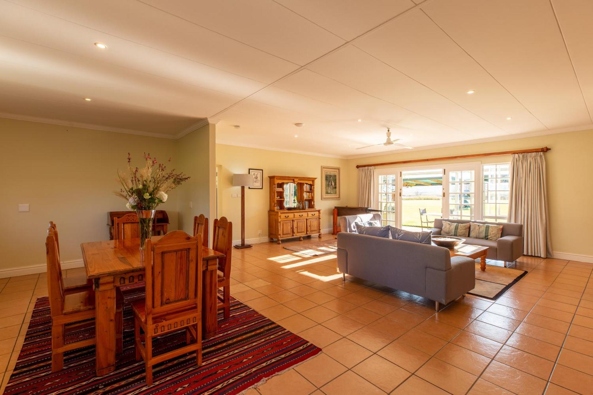Moorcroft Manor Boutique Country Hotel Himeville Ngoại thất bức ảnh