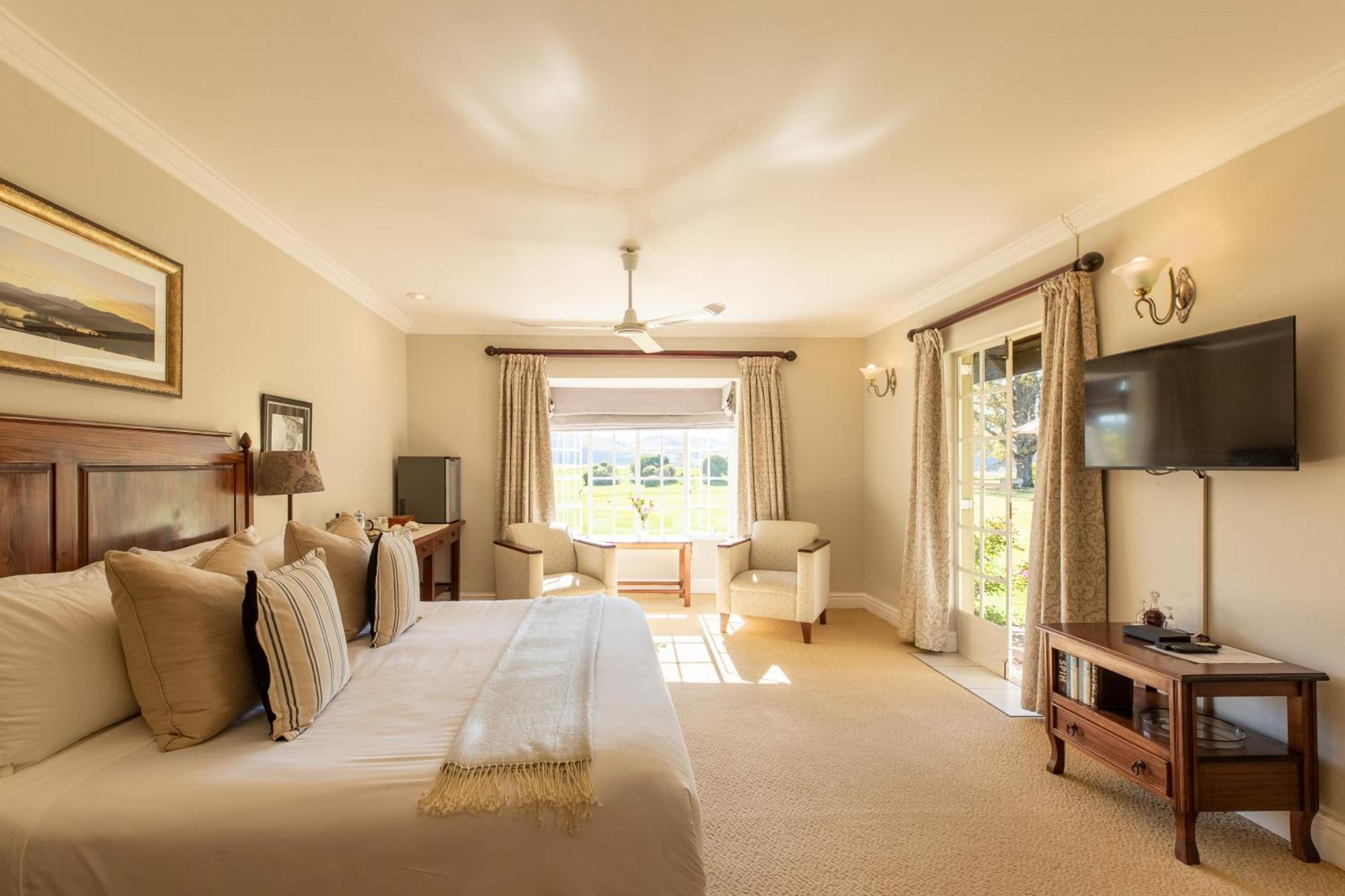 Moorcroft Manor Boutique Country Hotel Himeville Ngoại thất bức ảnh