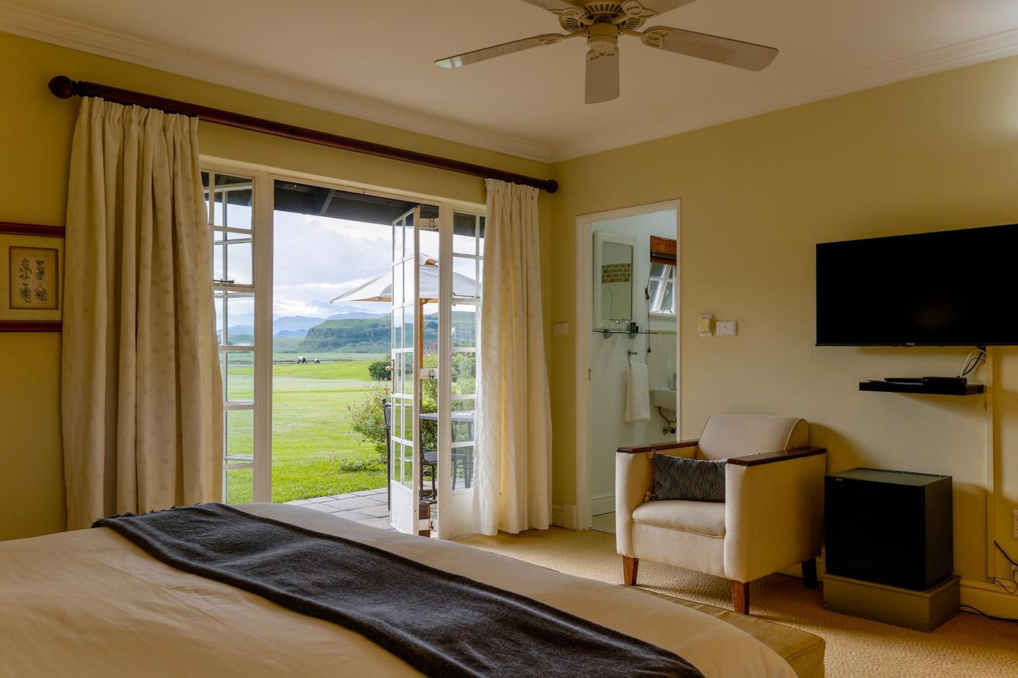 Moorcroft Manor Boutique Country Hotel Himeville Ngoại thất bức ảnh